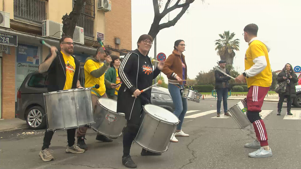 Batucada durante la II Carrera por el 8M