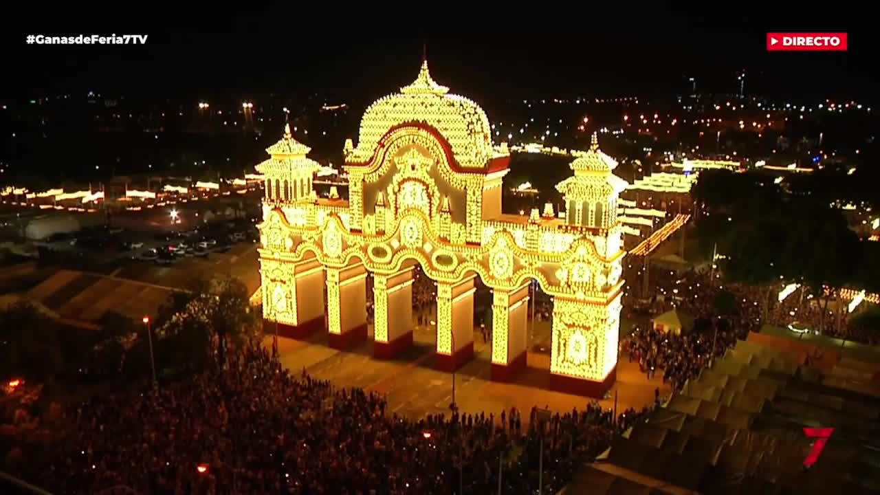 El Alumbrao da comienzo a la Feria de Abril