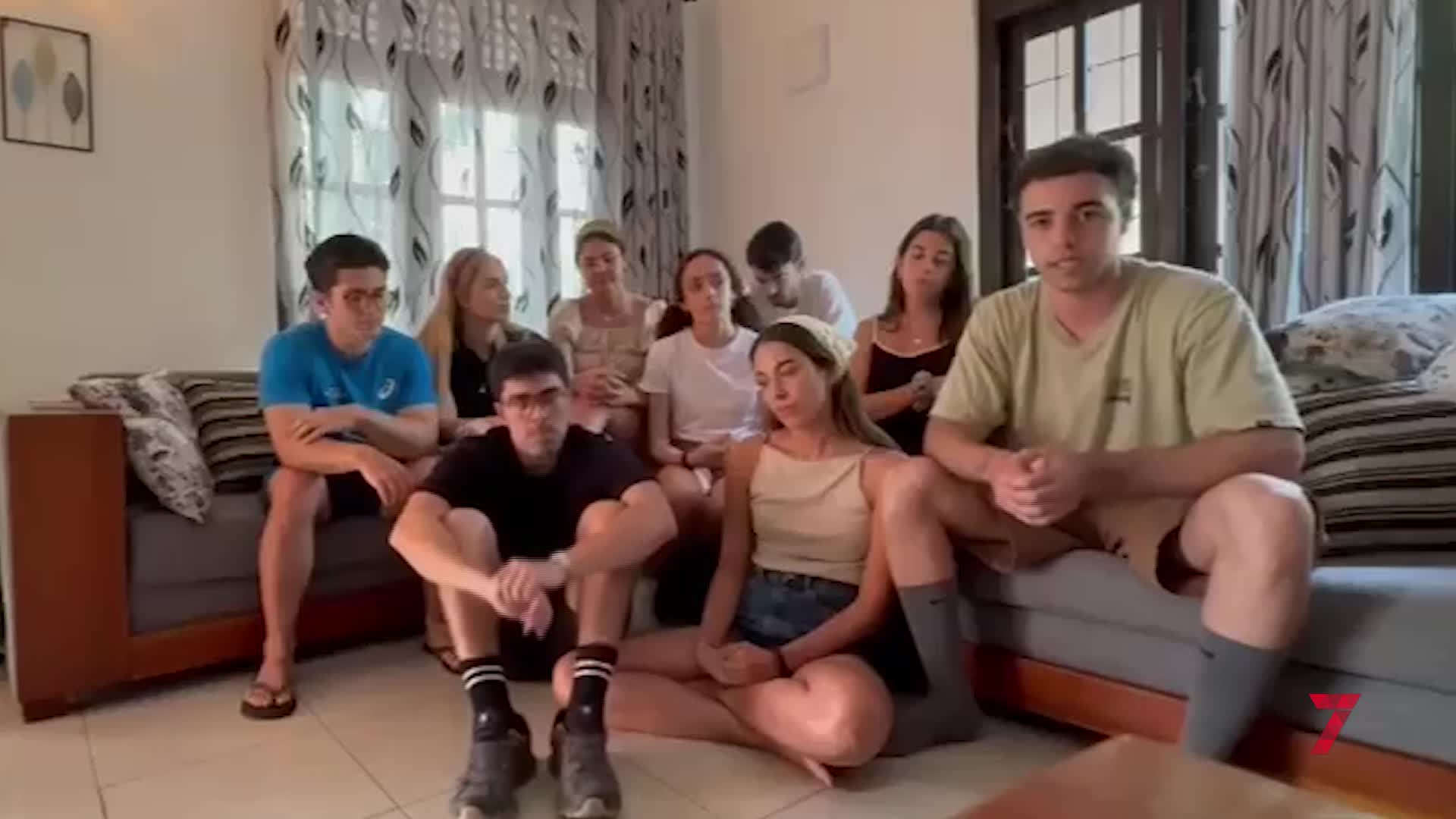 Estudiantes de Medicina de Sevilla y C&aacute;diz piden ayuda para regresar a Espa&ntilde;a desde Sri Lanka